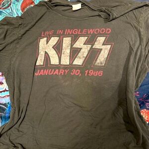 💥SALE💥Anthro LetLuv KISS 1986 Distressed Soft T-Shirt, XL